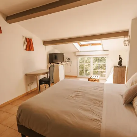 Mas Saint-Ange Bed & Breakfast Lunel  Exterior photo