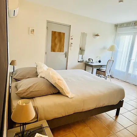 Mas Saint-Ange Bed & Breakfast Lunel  Exterior photo