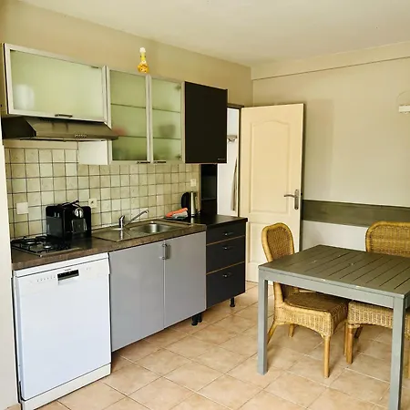 Mas Saint-Ange Bed & Breakfast Lunel  Room photo