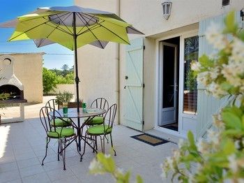 Mas Saint-ange Couette-café 2*