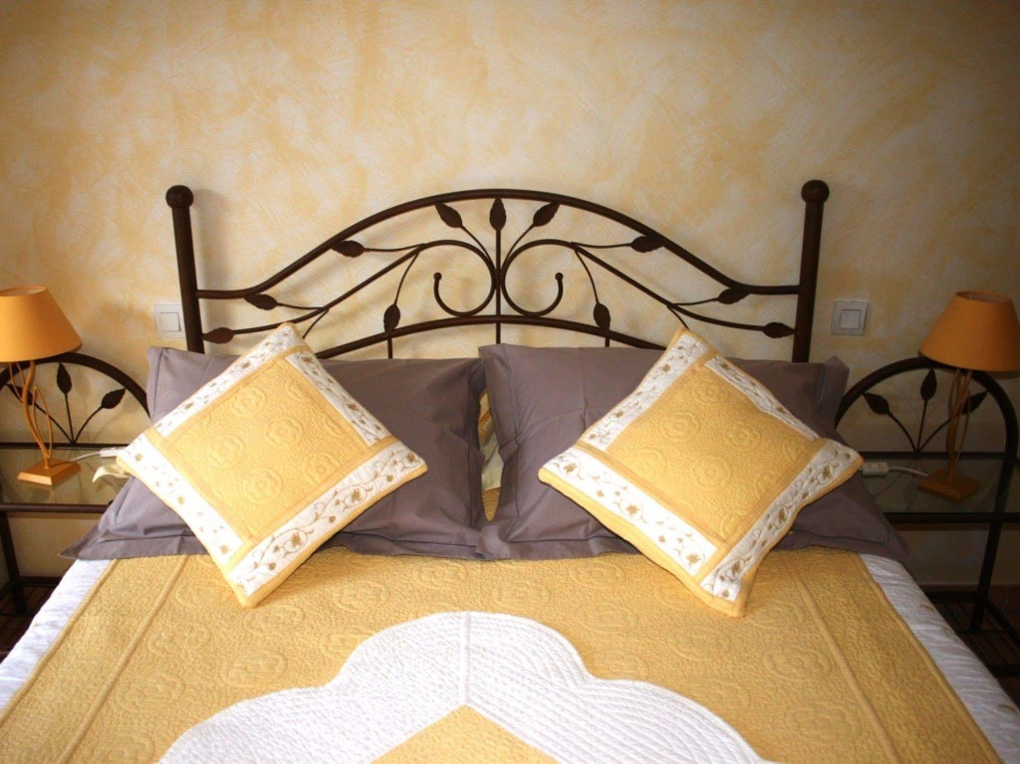 Bed & Breakfast Mas Saint-ange